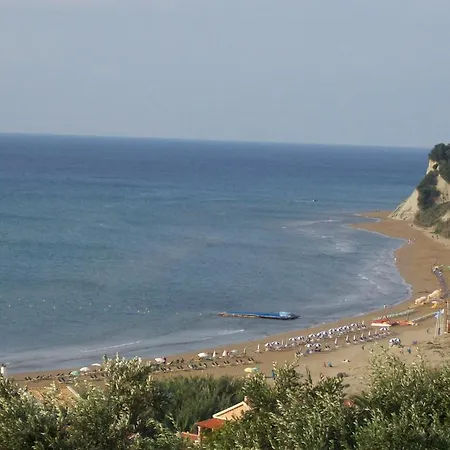 Thomas Bay Hotel