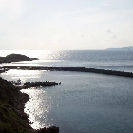 Thomas Bay * آغيوس ستيفانوس